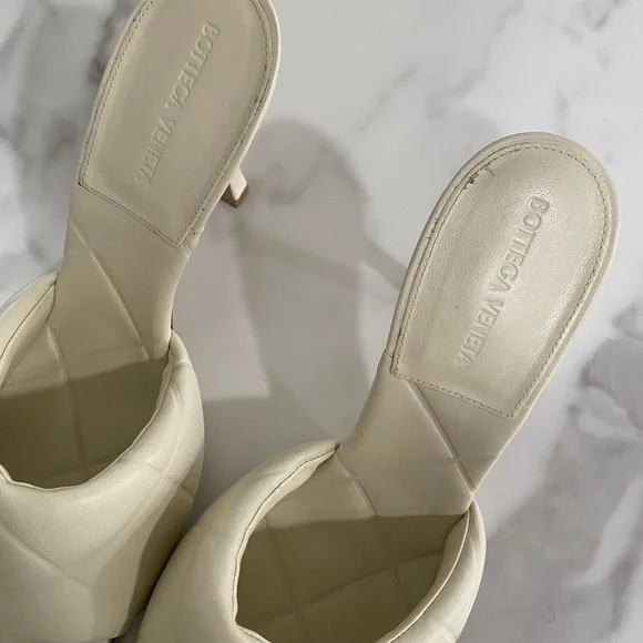 Bottega Veneta 90mm Xl Quilted Leather Slide Sea Salt - Picture 7 of 11